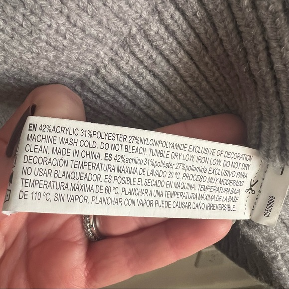 Hello Kitty Grey Sweater - Picture 8 of 10